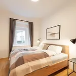 Premium In Altstadtnaehe Apartment Graz