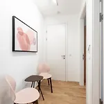 Premium In Altstadtnaehe Apartment *